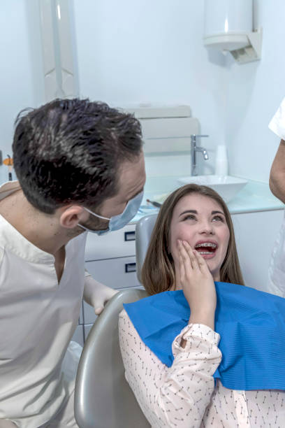 Best Chipped Tooth Repair Near Me  in Hedwig Village, TX